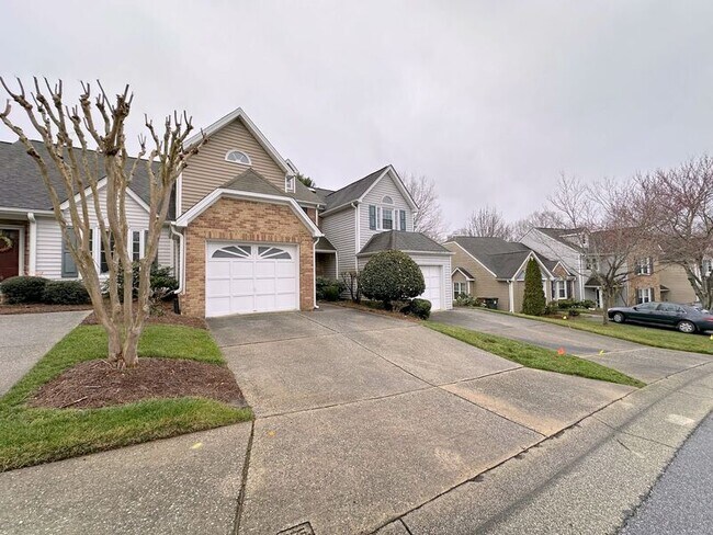 Building Photo - 3 Cedar Branch Dr