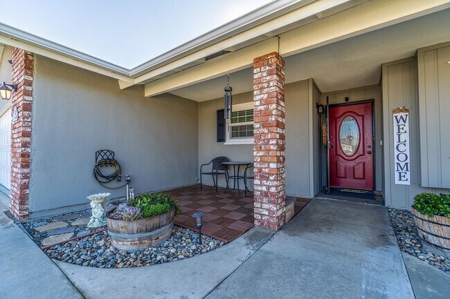 Foto del edificio - 1741 McComb Ave