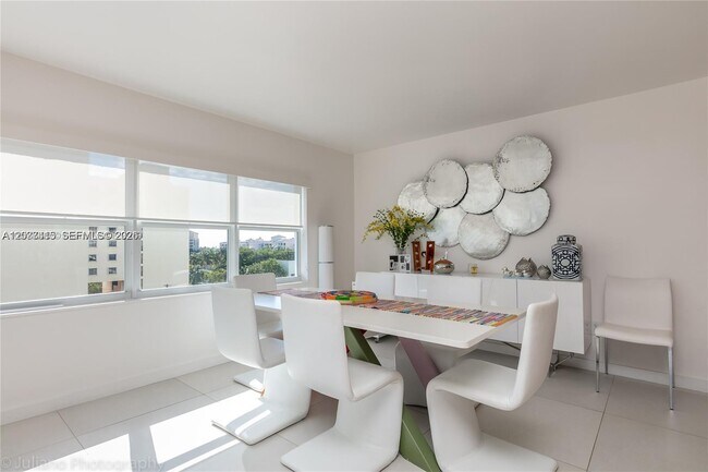 Building Photo - 590 Ocean Dr