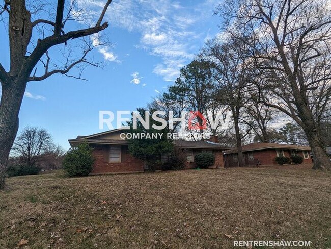 Foto del edificio - New Property for Rent - 3 bed 1.5 bath - N...