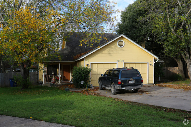 Building Photo - Jadewood Duplexes