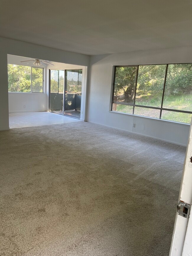 Building Photo - 8043 Greenridge Dr