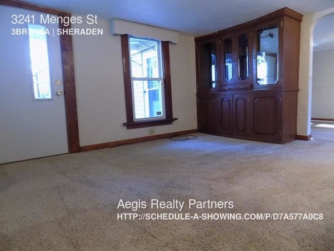 Building Photo - 3241 Menges St