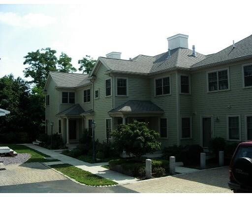 Primary Photo - 1 Sever St