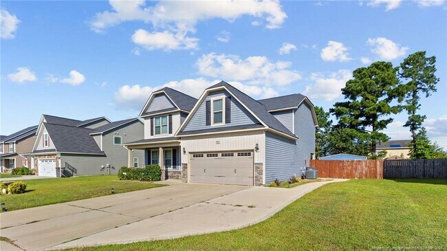 Building Photo - 4422 Low Oak Ct