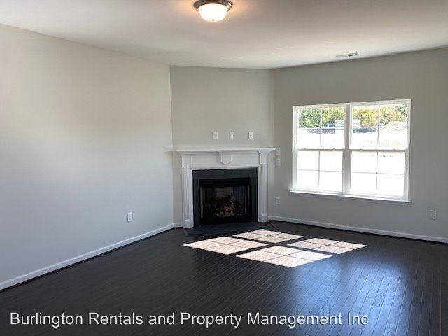 Building Photo - 4 br, 2.5 bath House - 252 Brassfield Dr.