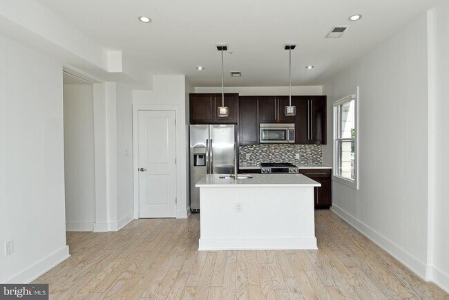 Foto del edificio - 2101 11th St NW