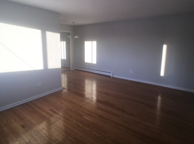 Foto del edificio - 2339 W Touhy Ave