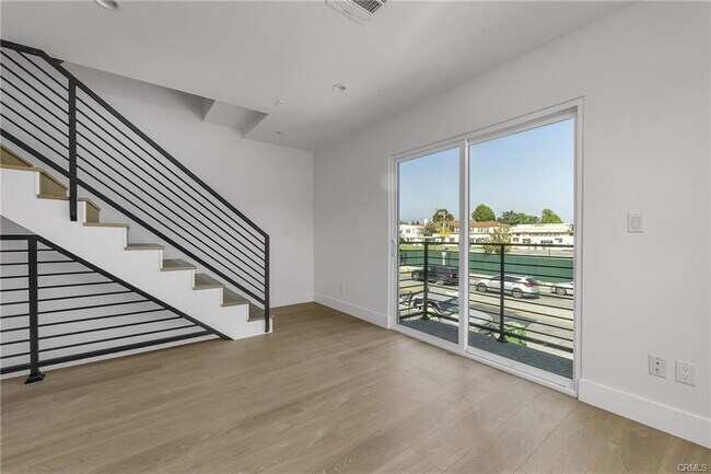 Foto del edificio - 4455 Colfax Ave
