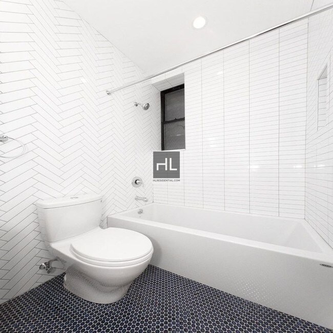 Foto del edificio - Gorgeous Renovated 3 Bed In Boerum Hill