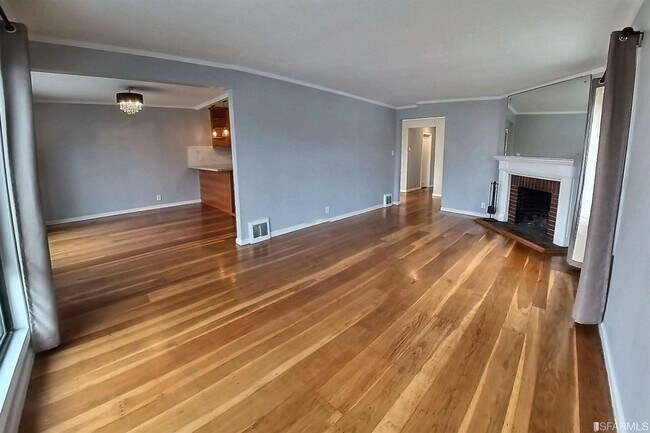 Building Photo - 1440 Pacheco St