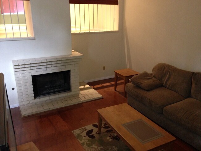 Foto del edificio - Bluffs of Fox Run Large Condo