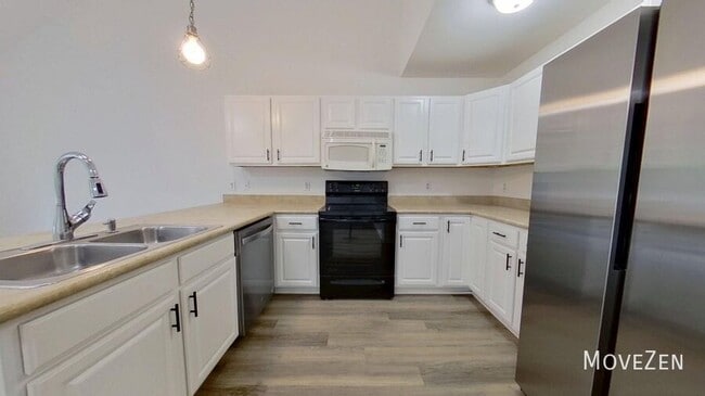 Building Photo - 123 Lincoln Pl Cir
