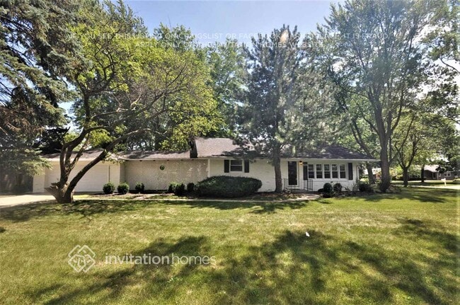 Building Photo - 12601 Massasoit Ave