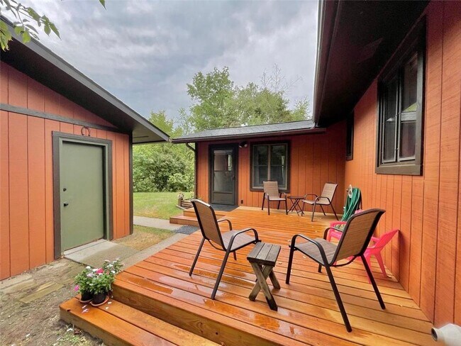 Foto del edificio - 38258 Deer Lake Way