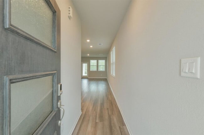 Building Photo - 17418 Rosette Grass Dr