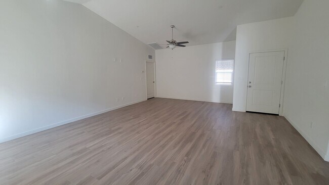 Foto del edificio - 8407 Grandy St