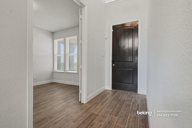 Foto del edificio - 2172 Poppyvine Rd