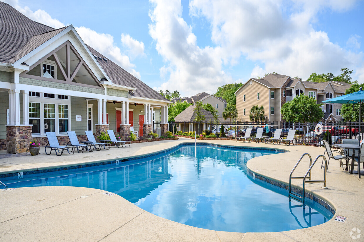 The Crossings at Cottage Hill - Apartments in Mobile, AL