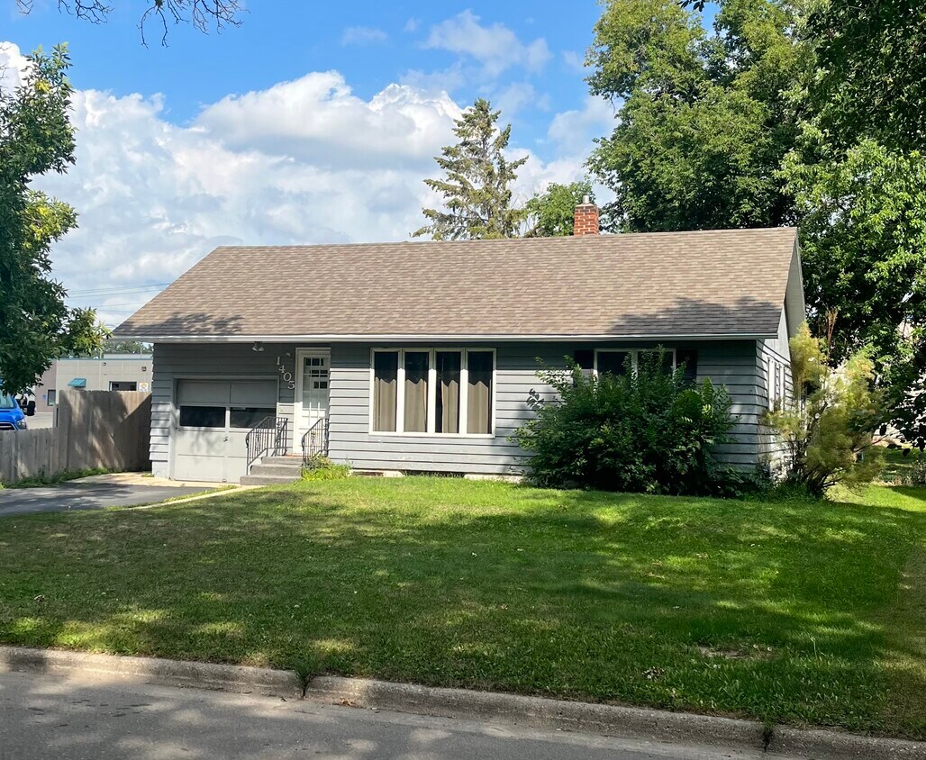 Primary Photo - 1405 Fillmore St