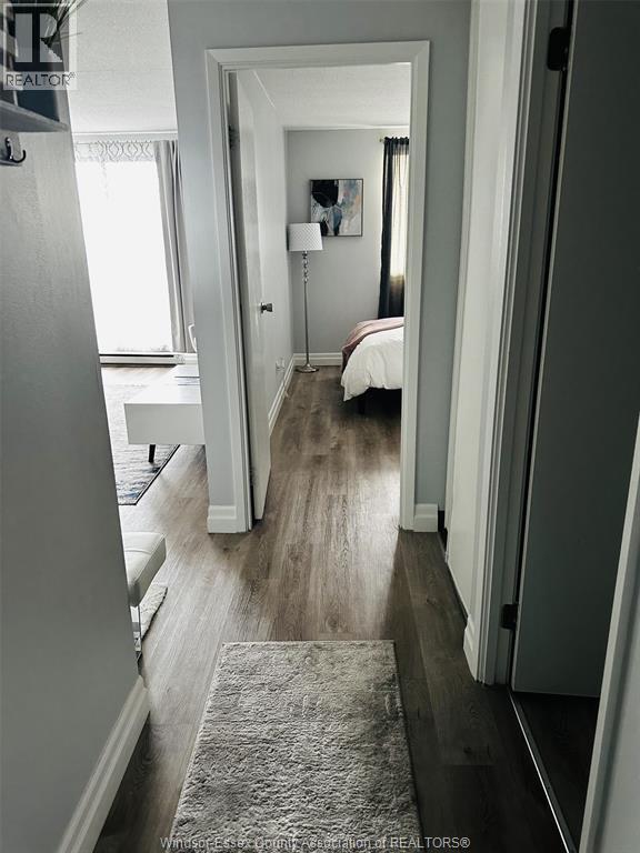 Building Photo - 150 Park St W