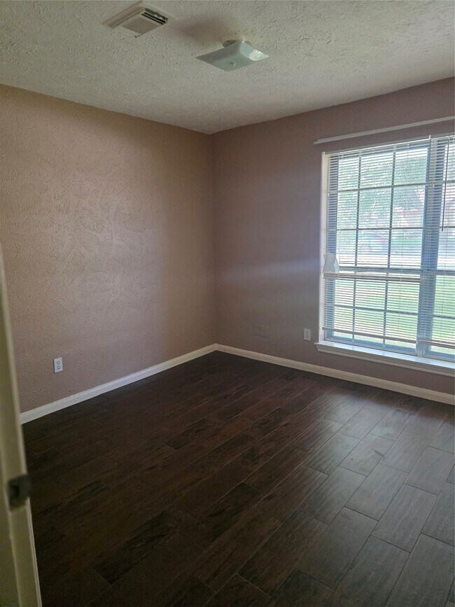 Foto del edificio - 2703 Westfield St