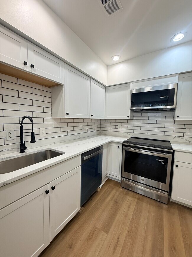 Foto del edificio - 406 15th St SE