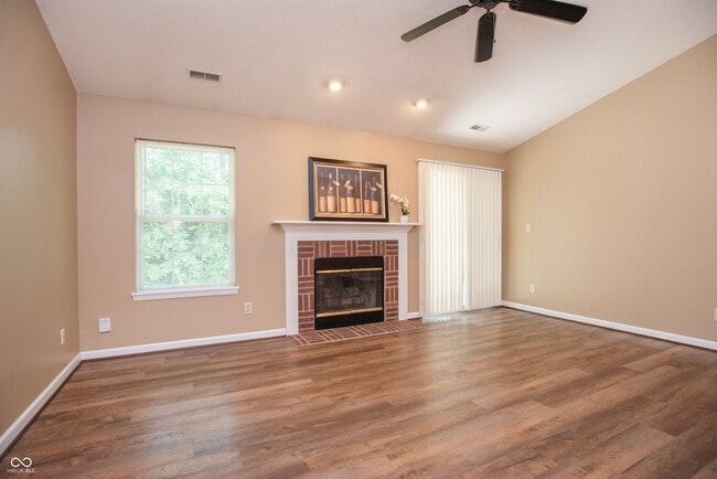 Foto del edificio - 11389 Songbird Ln