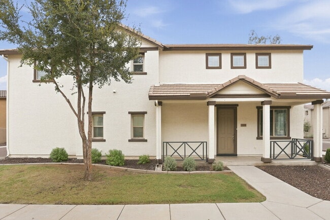 Building Photo - 7338 W Cambridge Ave