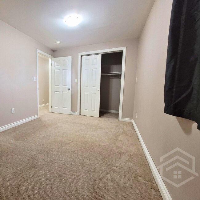 Photo du bâtiment - 1-Bedroom Basement Apartment in Tillsonburg!!