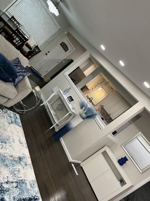 Foto del edificio - 7816 N Sherman Blvd