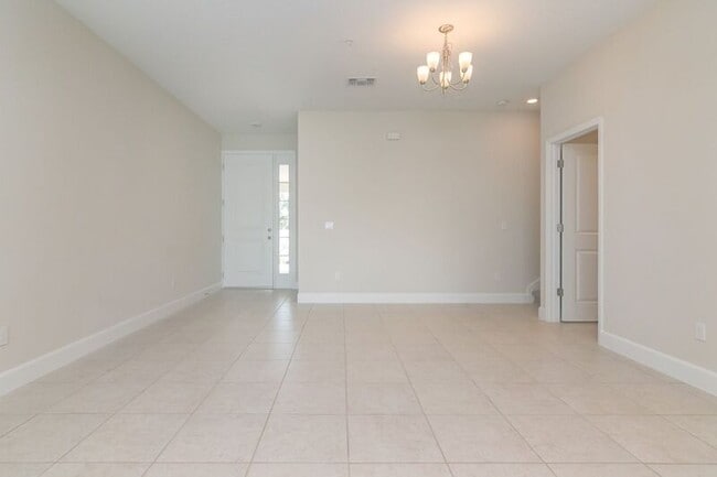 Building Photo - 924 Grand Wildmere Cove