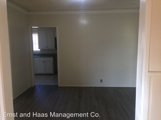 Building Photo - 4 br, 2.5 bath House - 1115 McDivitt