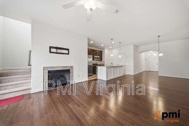 Foto del edificio - 4304 Cattail Ln