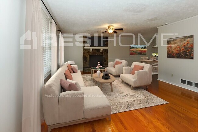 Foto del edificio - 663 Honey Creek Rd SE