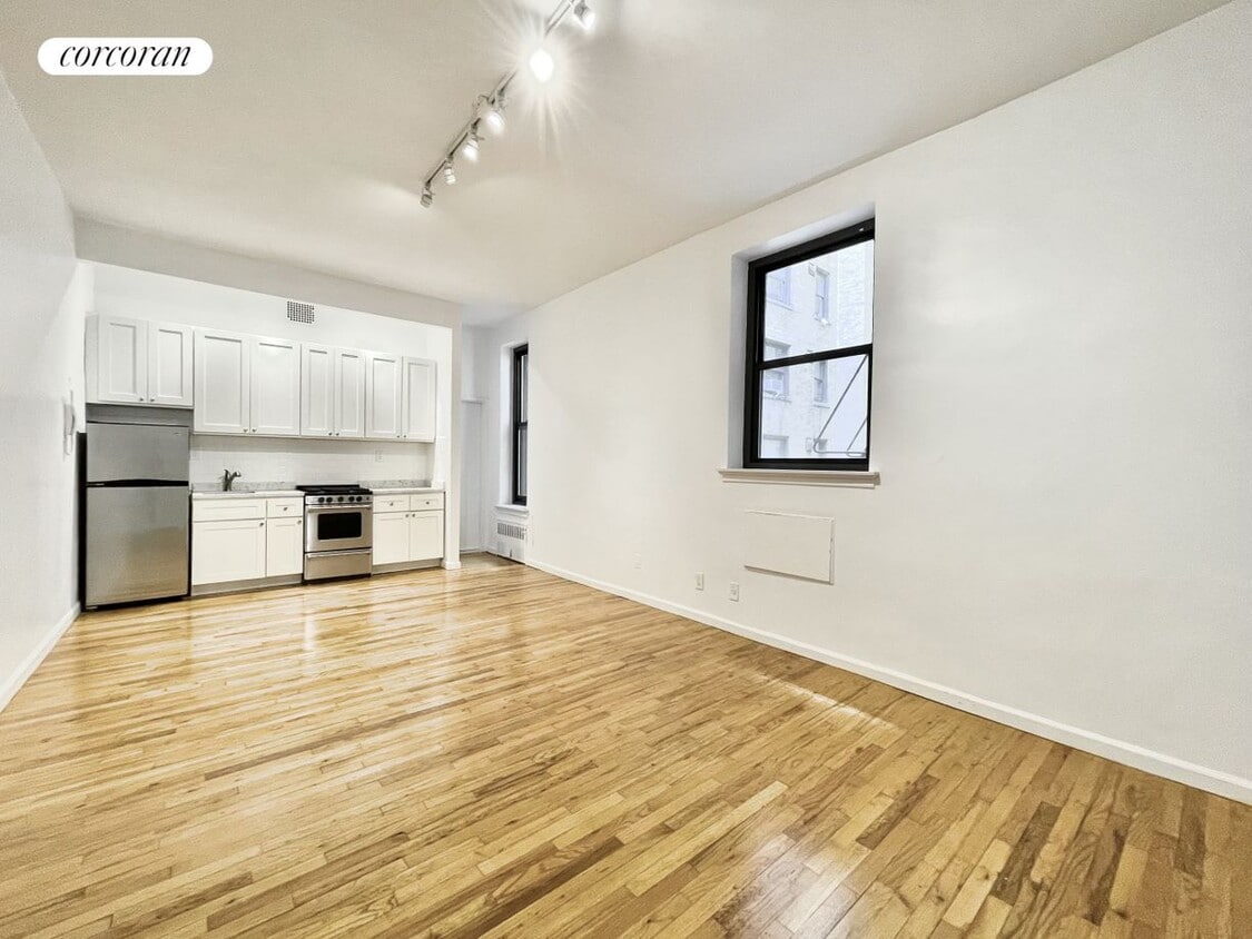 Primary Photo - 410 W End Ave