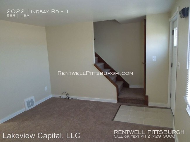 Foto del edificio - 2022 Lindsay Rd / Two Bedroom town home