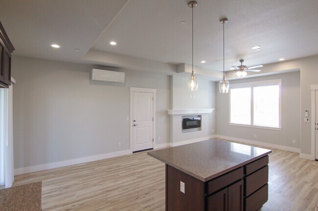 Foto del edificio - 1392 Bonhurst Dr