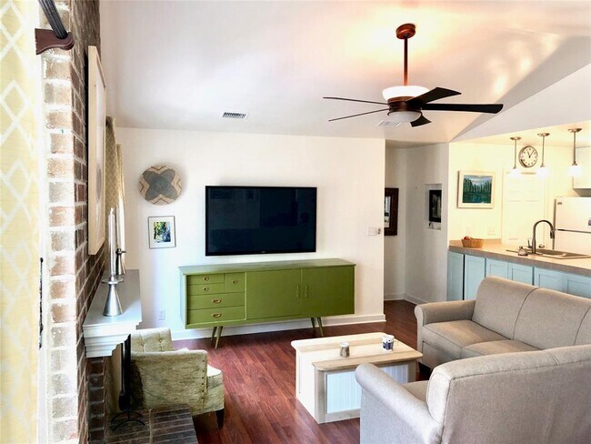 Foto del edificio - 10302 Annie Oakley Trail