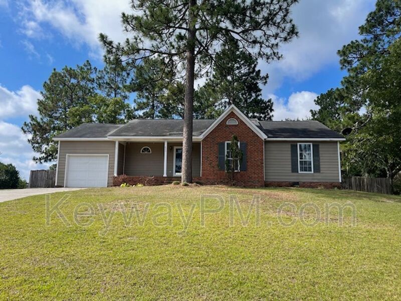 Foto principal - 622 Ridgefield Dr