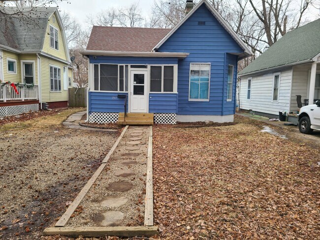 Building Photo - 1517 S 8th St