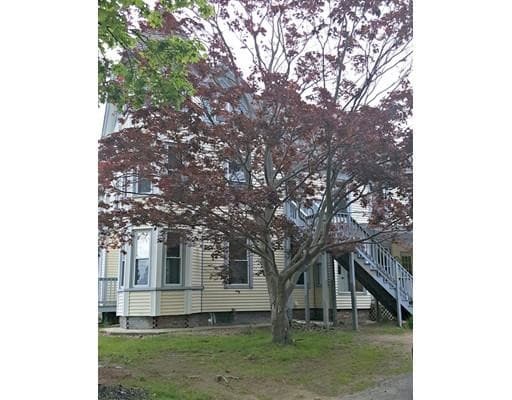 Primary Photo - 17 1/2 Greenville St