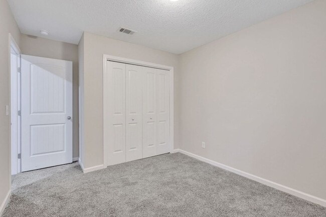 Building Photo - Available for Rent