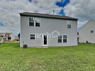 Building Photo - 1152 Fiesta Dr