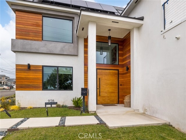 Building Photo - 928 Eucalyptus Dr