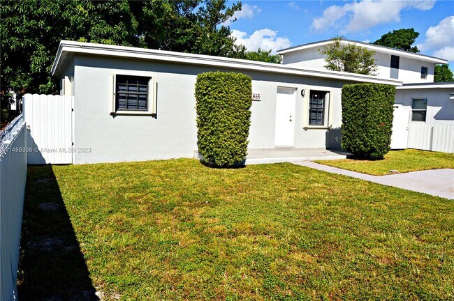 Foto del edificio - 1865 NW 50th St