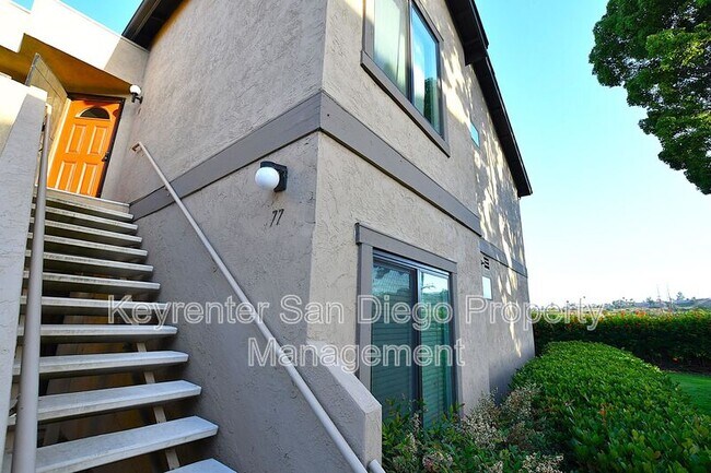 Building Photo - 3646 Avocado Village Ct