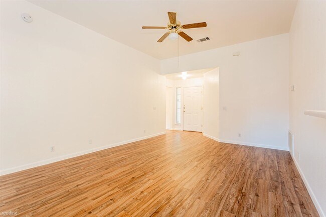 Building Photo - 3 br, 2 bath House - 109 Meadowside Dr