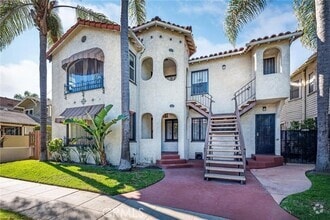 Building Photo - 431 N Olive Ave