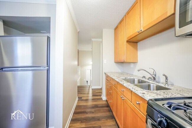 Foto del edificio - 129 Coronado Rd